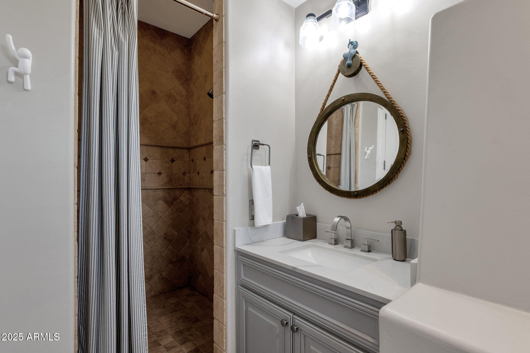 6832 East Stevens Road Cave Creek, AZ 85331 - Photo 30 of 56 2nd bathroom