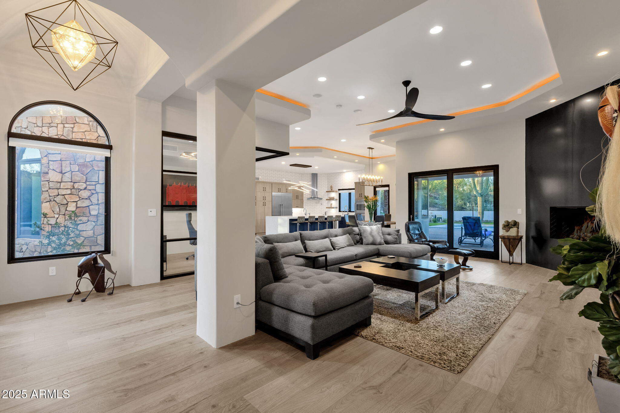 6832 East Stevens Road Cave Creek, AZ 85331 - Photo 7 of 56 Great room