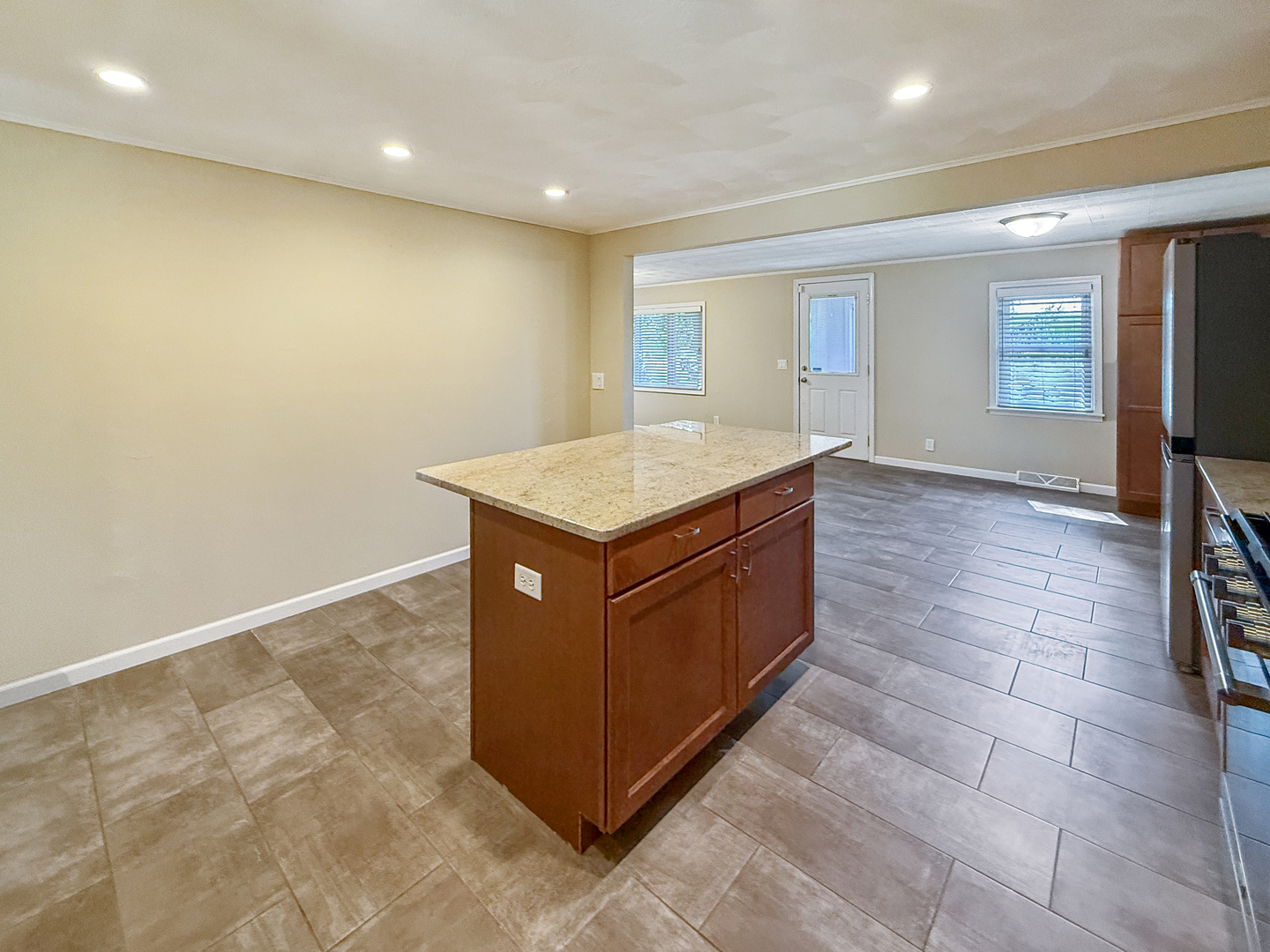 3157 South Baileyville Road Freeport, IL 61032 - Photo 11 of 39