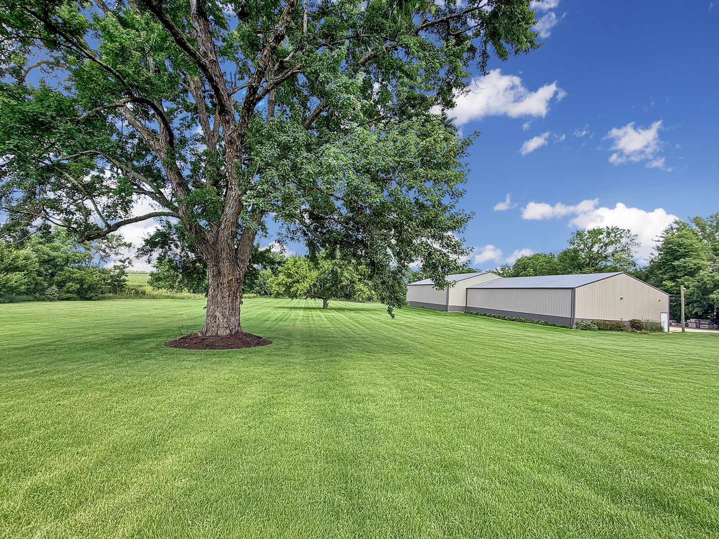 3157 South Baileyville Road Freeport, IL 61032 - Photo 4 of 39
