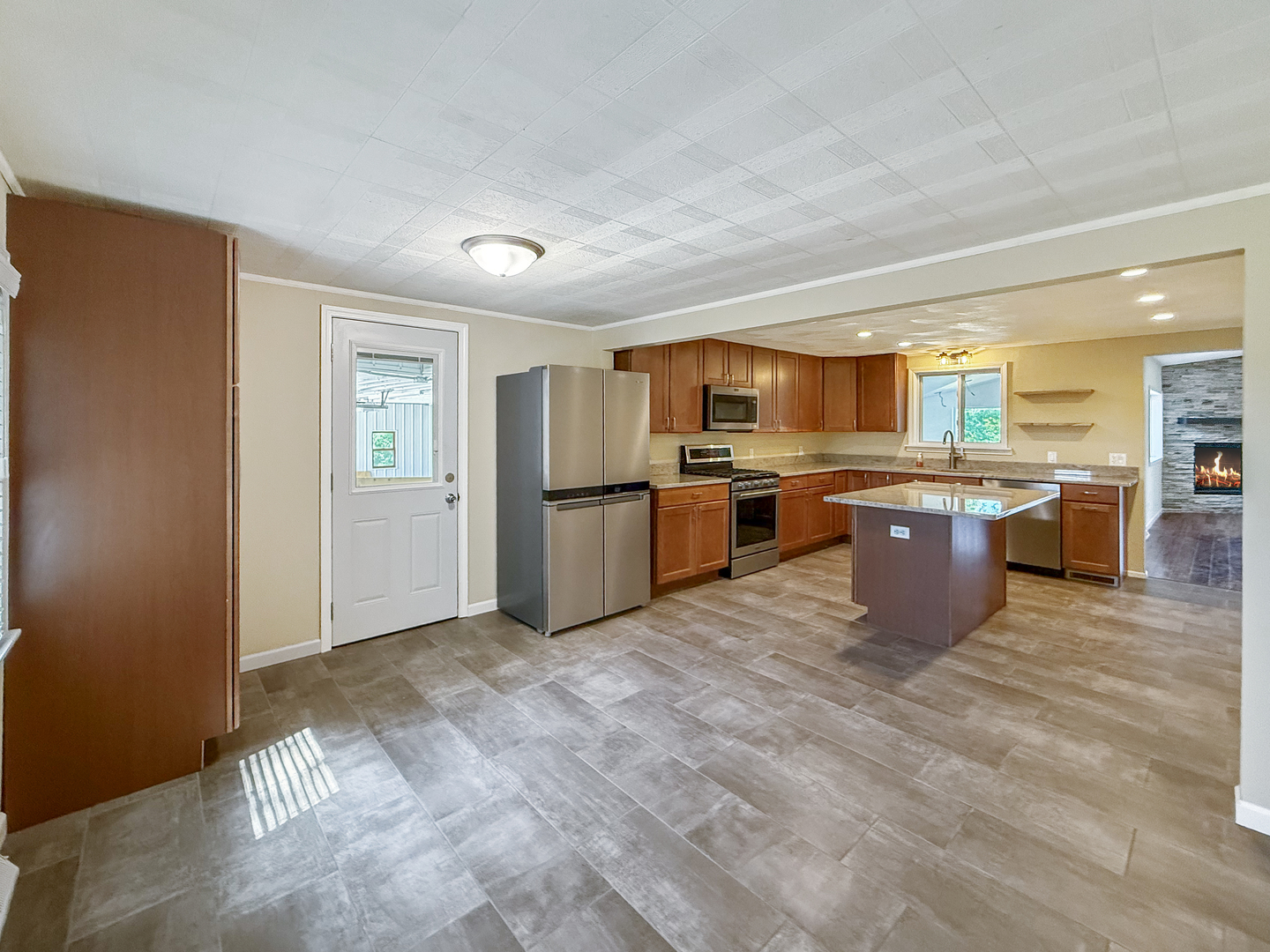 3157 South Baileyville Road Freeport, IL 61032 - Photo 9 of 39