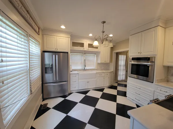 $350,000 | 355 Clay Street, Oakland, TN 38060