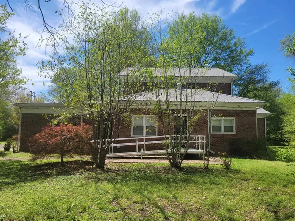 $350,000 | 355 Clay Street, Oakland, TN 38060