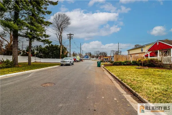 $475,000 | 13 Riverview Avenue, Edison, NJ 08817