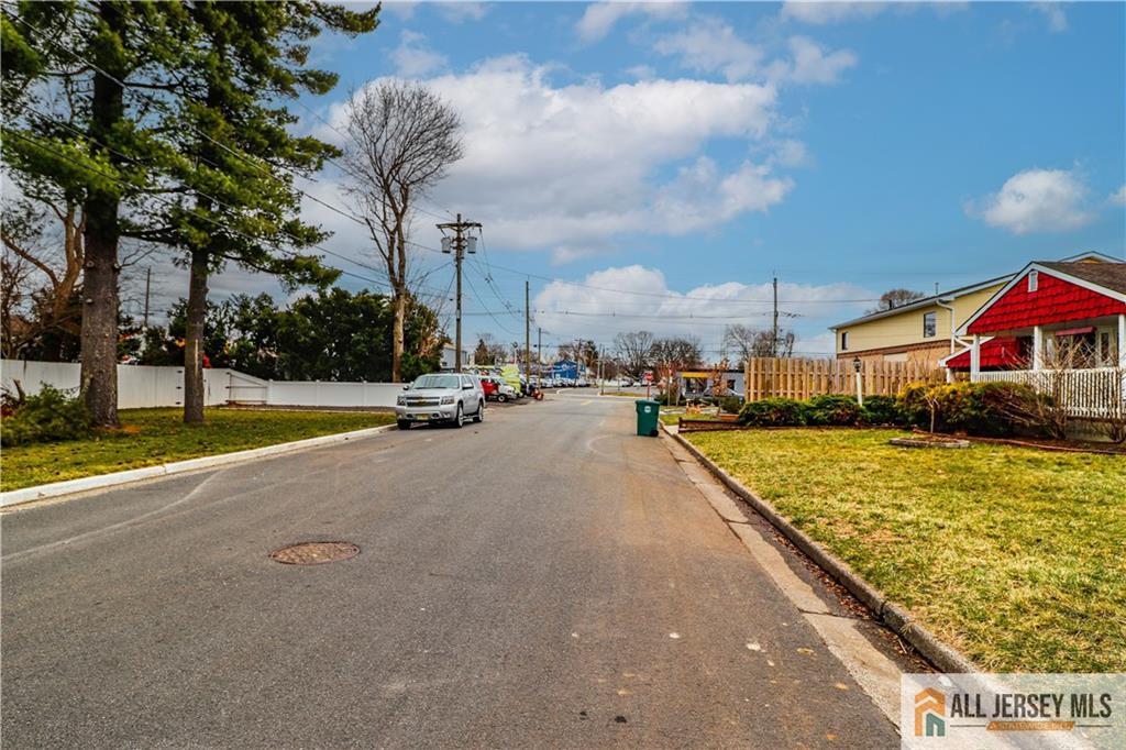 13 Riverview Avenue Edison, NJ 08817 - Photo 8 of 8