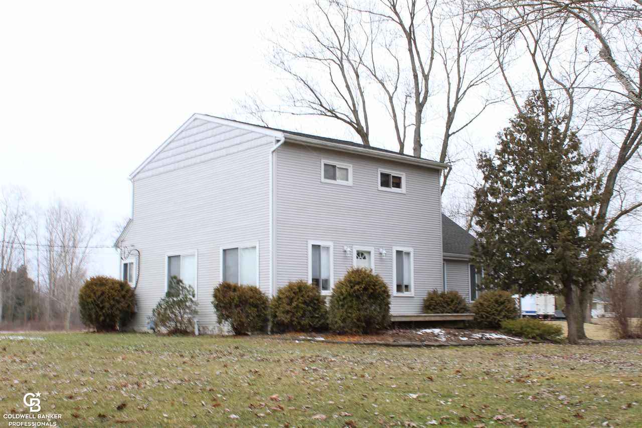 1527 Mayer Road St. Clair, MI 48079 - Photo 2 of 23