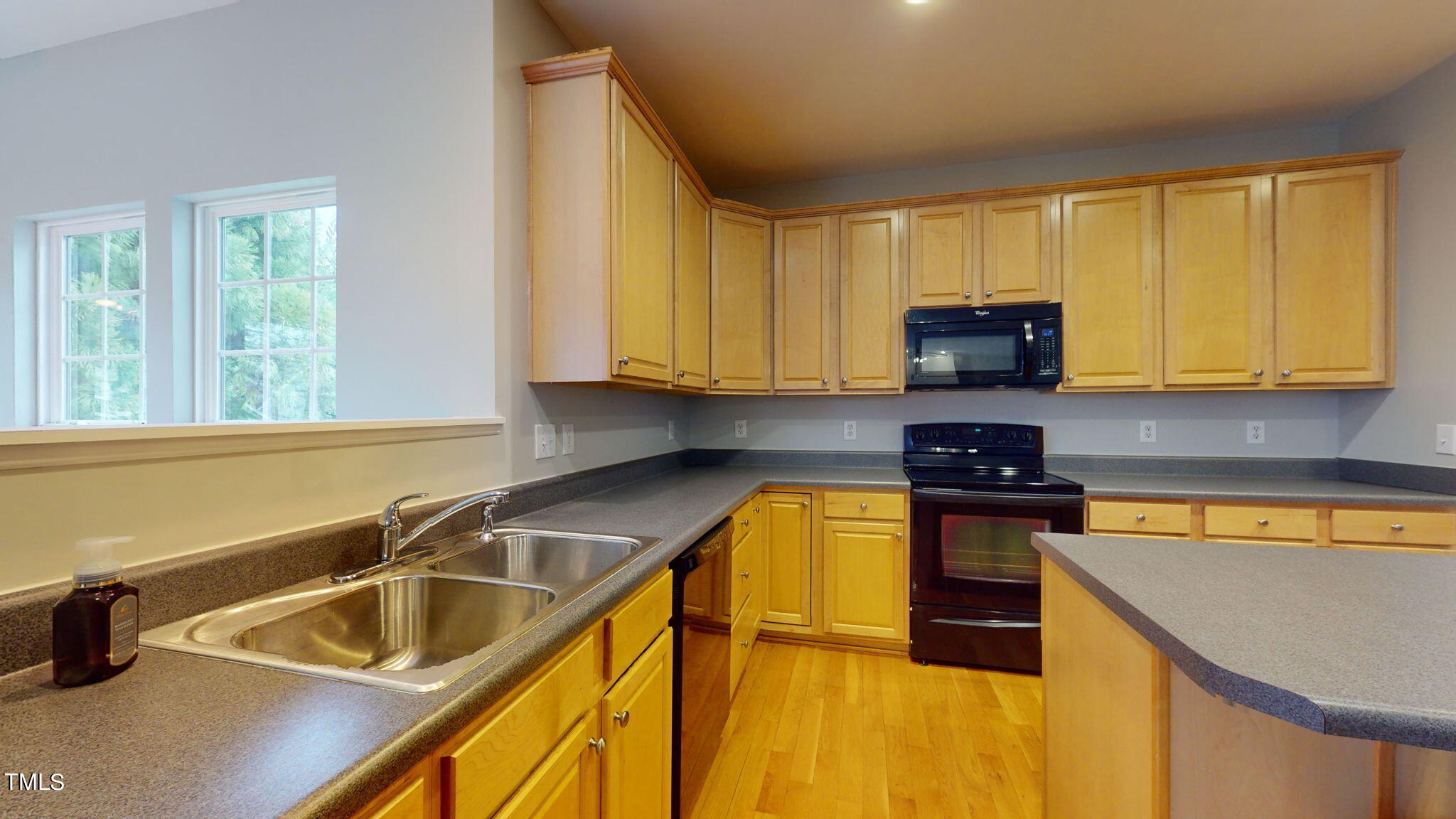 10706 Longholme Way Raleigh, NC 27614 - Photo 13 of 37 15-web-or-mls-10706-Longholme-Way-Raleig