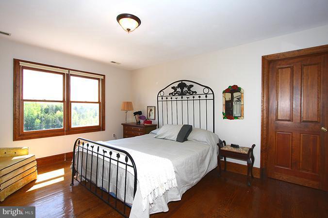 4040 Governor Almond Road Locust Grove, VA 22508 - Photo 5 of 25 Guest Bedroom #2