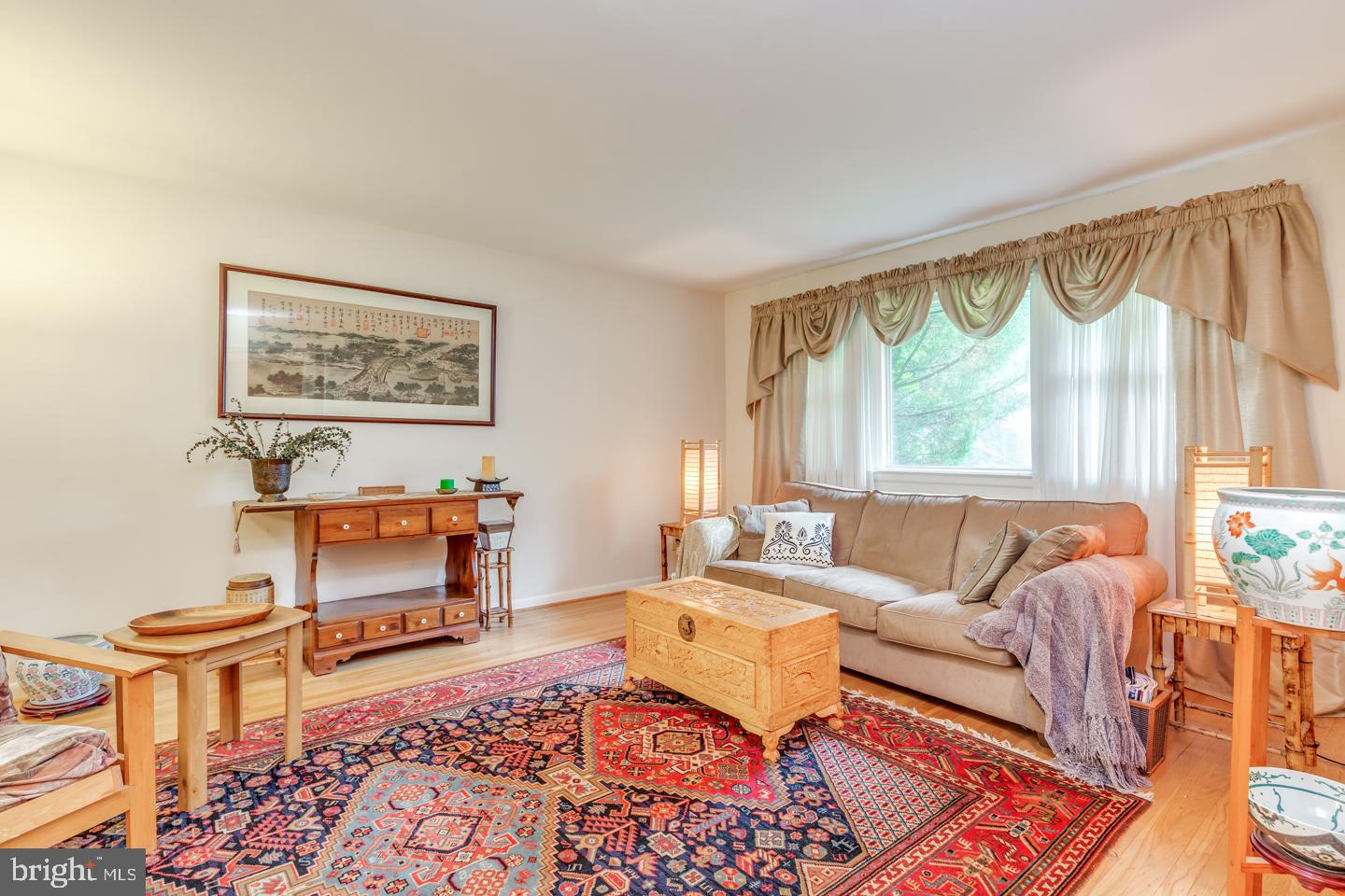 501 Bancroft Road Cherry Hill, NJ 08034 - Photo 4 of 28 Living Room