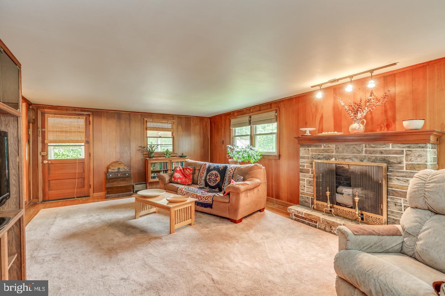 501 Bancroft Road Cherry Hill, NJ 08034 - Photo 9 of 28 Family Room