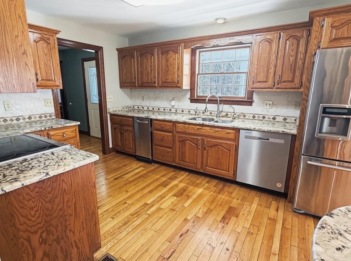 2820 Fox Hunter Road Flatwoods, KY 41139 - Photo 5 of 38