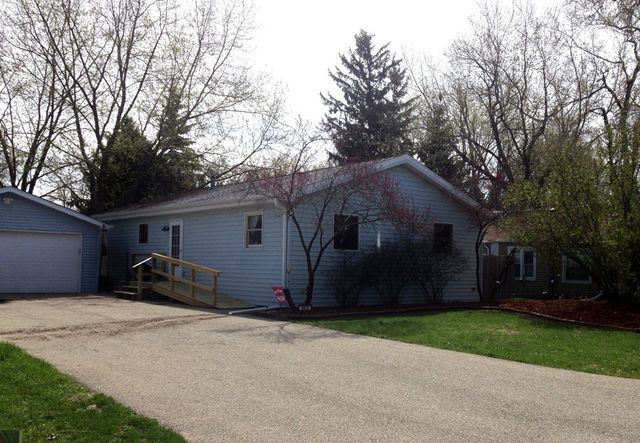 2812 King Street, Delavan, WI 53115