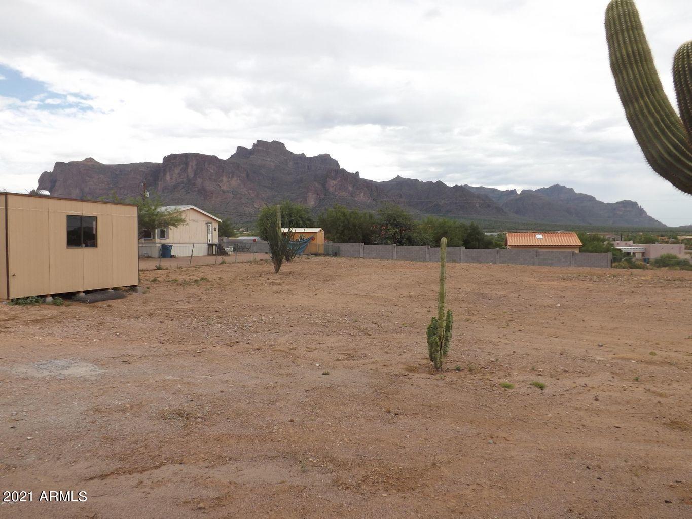 665 North Muleshoe Road Apache Junction, AZ 85119 - Photo 3 of 13 20170825231148644694000000-o