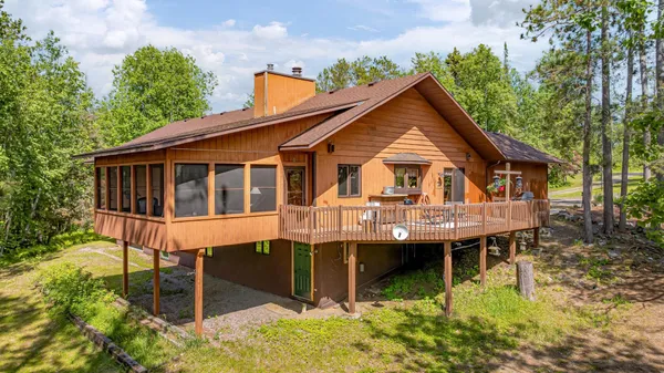 $1,078,500 | 1918 Pine Tree Trail, Ely, MN 55731