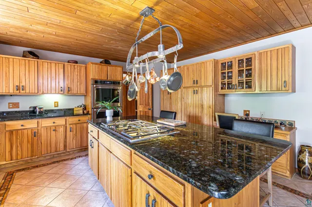 $1,200,000 | 1918 Pine Tree Trail, Ely, MN 55731