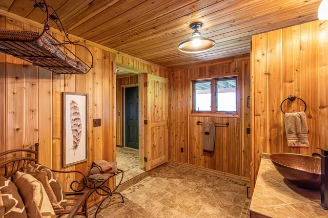 $1,200,000 | 1918 Pine Tree Trail, Ely, MN 55731