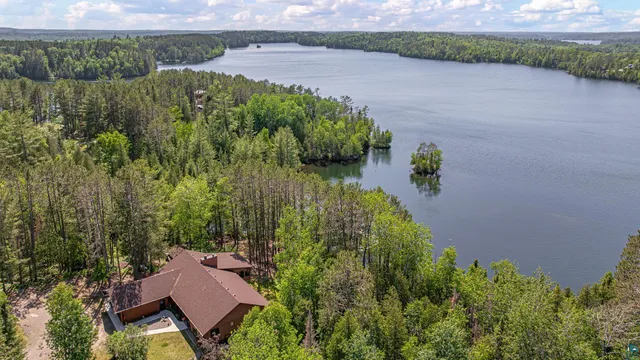 $1,200,000 | 1918 Pine Tree Trail, Ely, MN 55731