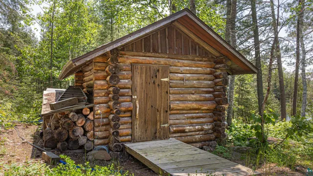 $1,200,000 | 1918 Pine Tree Trail, Ely, MN 55731