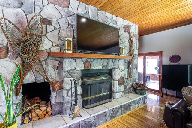 $1,200,000 | 1918 Pine Tree Trail, Ely, MN 55731