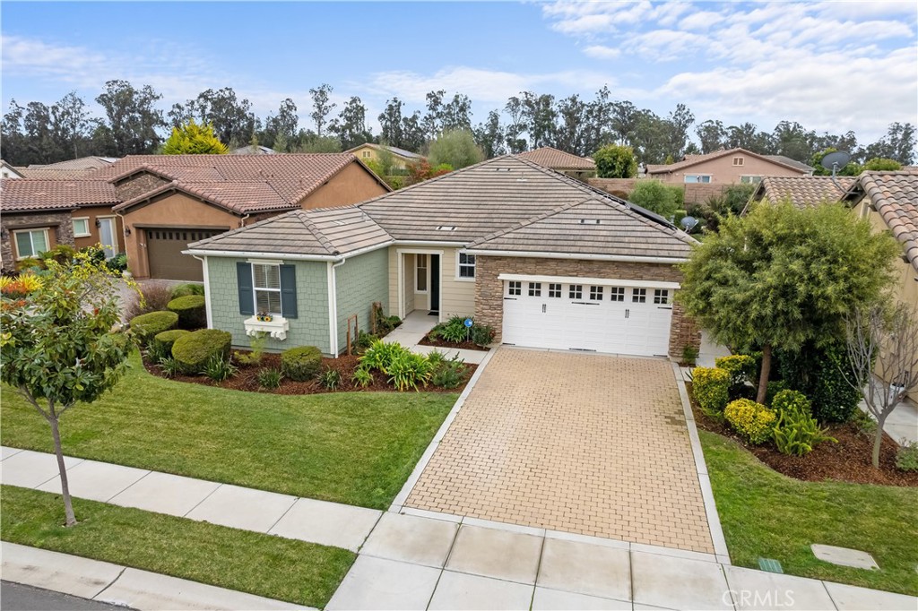 1075 Emma Lane, Nipomo, CA 93444 Compass