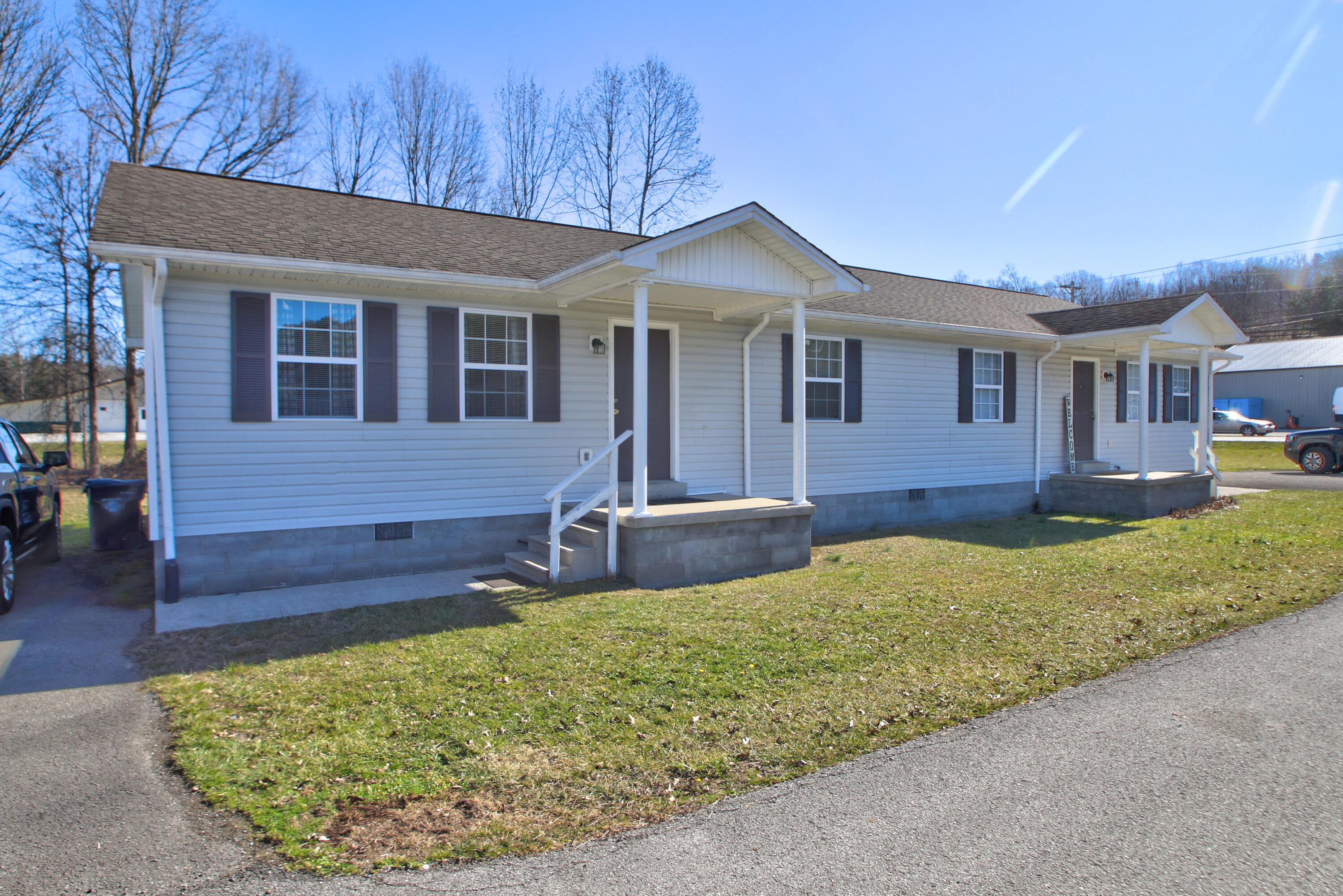 796 East Laurel Road, Unit A & B London, KY 40741 - Photo 6 of 24 15