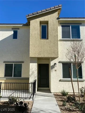 $1,995 | 12285 Glass Desert Road, Unit 2, Las Vegas, NV 89183