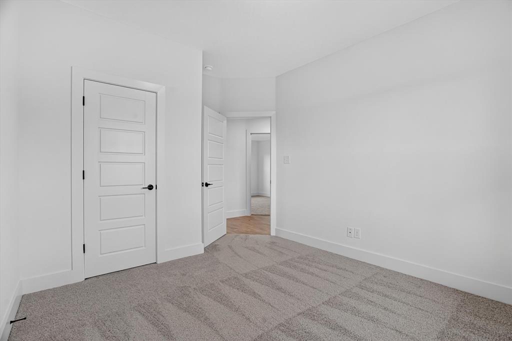 1097 Colt Road Springtown, TX 76082 - Photo 26 of 38 Gallery Image 26
