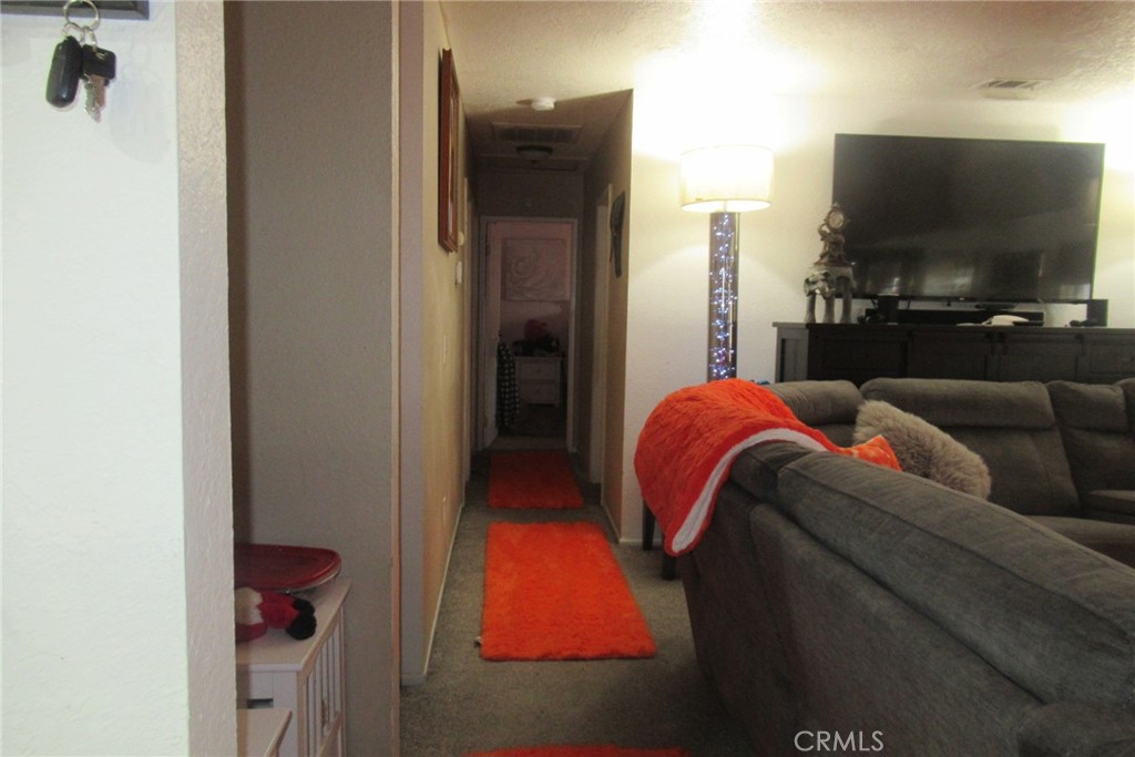 15774 Winnebago Road Apple Valley, CA 92307 - Photo 11 of 22