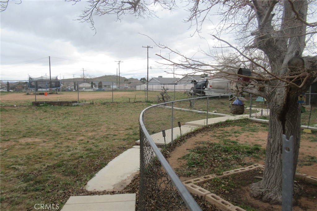 15774 Winnebago Road Apple Valley, CA 92307 - Photo 20 of 22