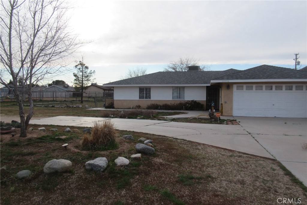 15774 Winnebago Road Apple Valley, CA 92307 - Photo 3 of 22