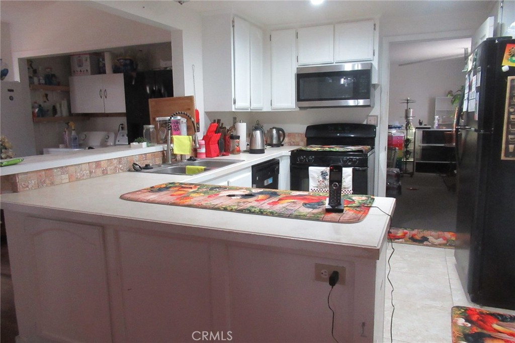 15774 Winnebago Road Apple Valley, CA 92307 - Photo 5 of 22