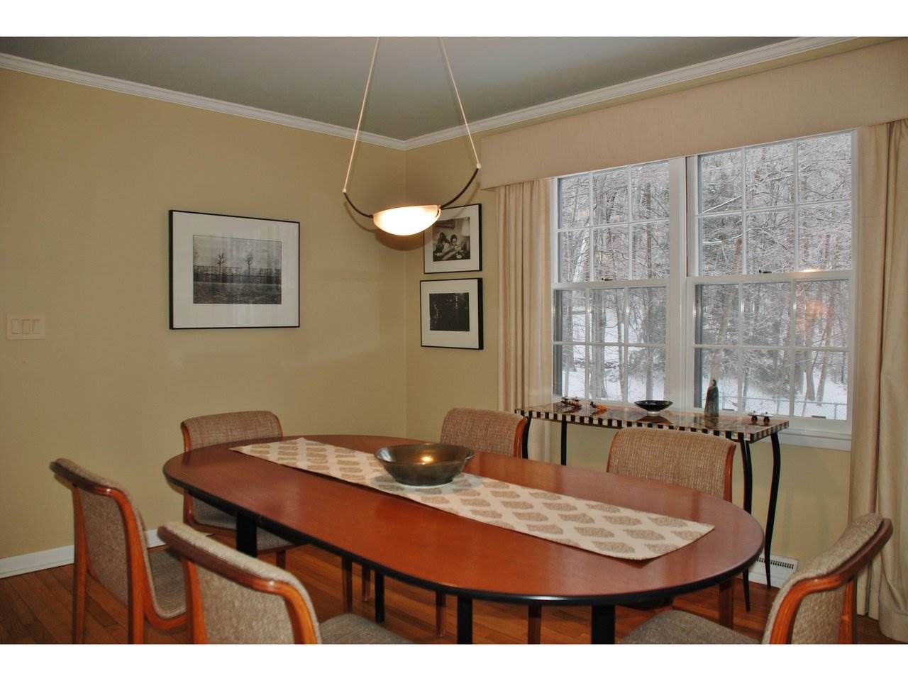 44 Crescent Road Burlington, VT 05401 - Photo 12 of 36 Gallery Image 12