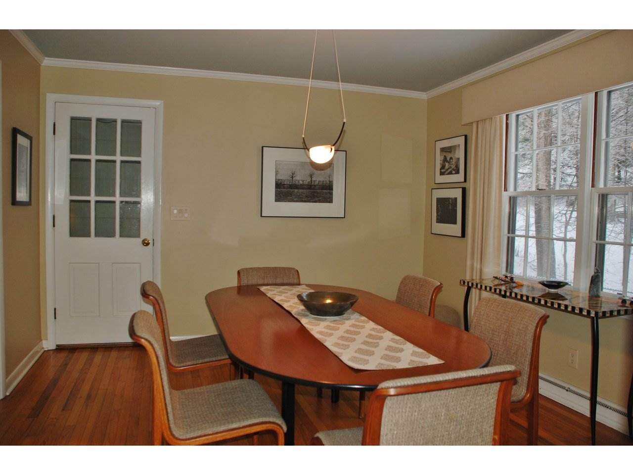 44 Crescent Road Burlington, VT 05401 - Photo 13 of 36 Gallery Image 13