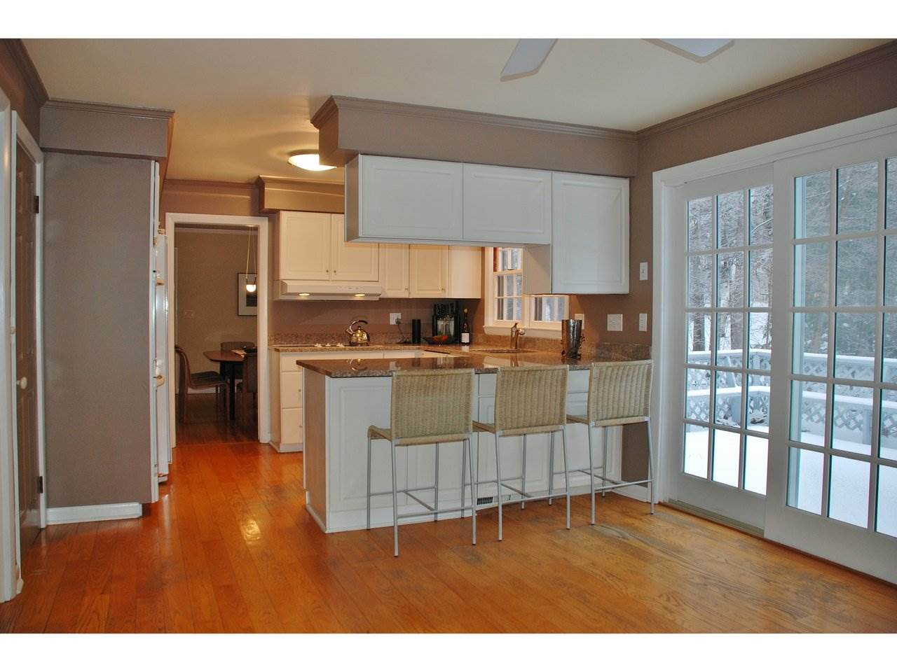 44 Crescent Road Burlington, VT 05401 - Photo 17 of 36 Gallery Image 17