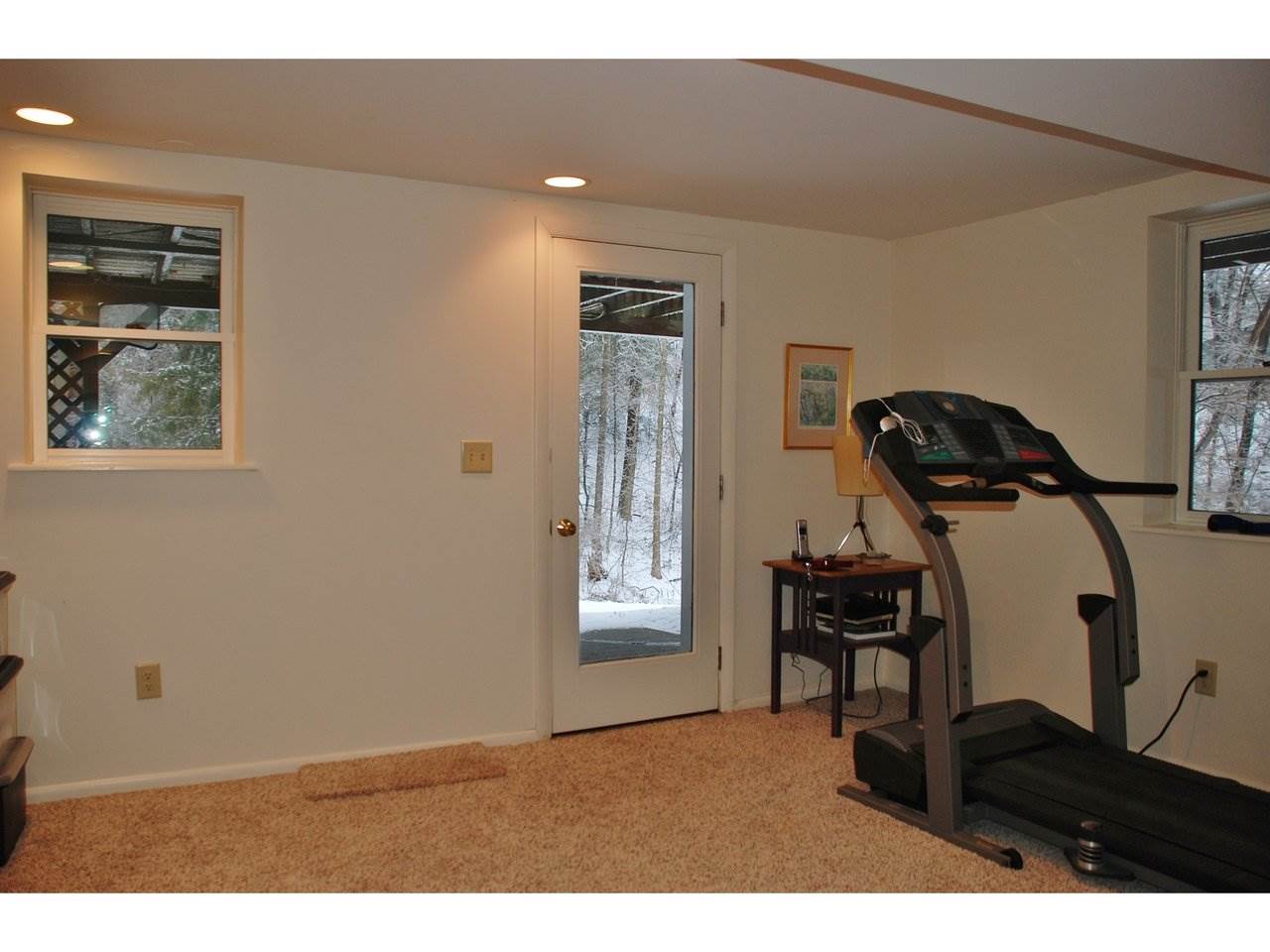 44 Crescent Road Burlington, VT 05401 - Photo 33 of 36 Gallery Image 33