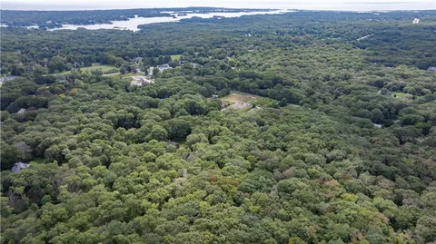 $1,975,000 | 47 Tuckertown Road, South Kingstown, RI 02879