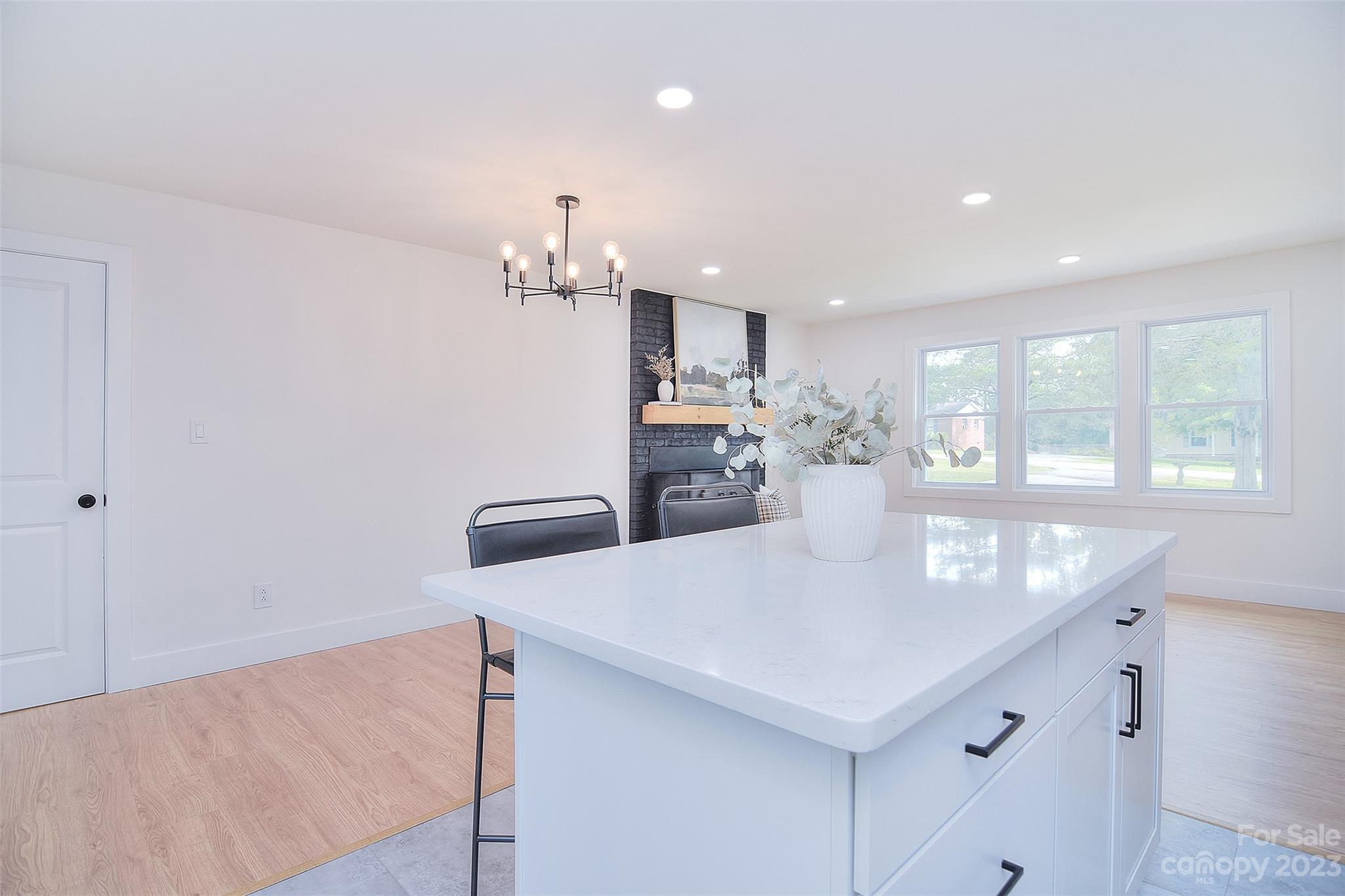 838 Culdesac Road Lancaster, SC 29720 - Photo 10 of 30 a kitchen with a counter space and appliances