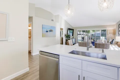 $10,000 | 704 Club Drive, Palm Beach Gardens, FL 33418