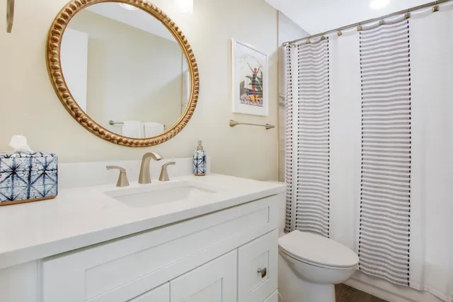 $10,000 | 704 Club Drive, Palm Beach Gardens, FL 33418