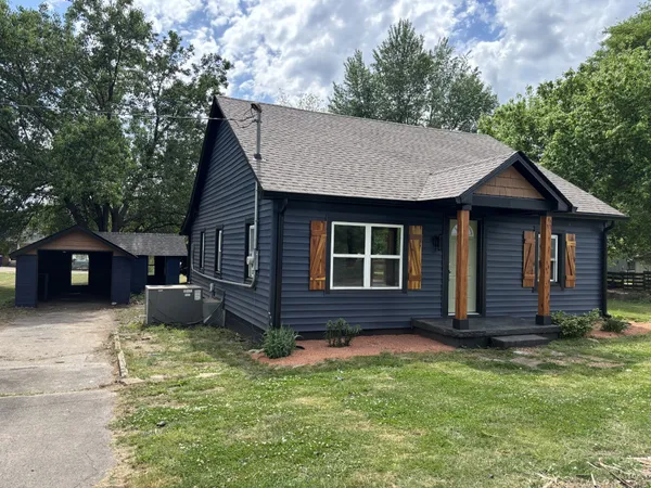 $219,900 | 206 Wakefield Avenue, Cornersville, TN 37047