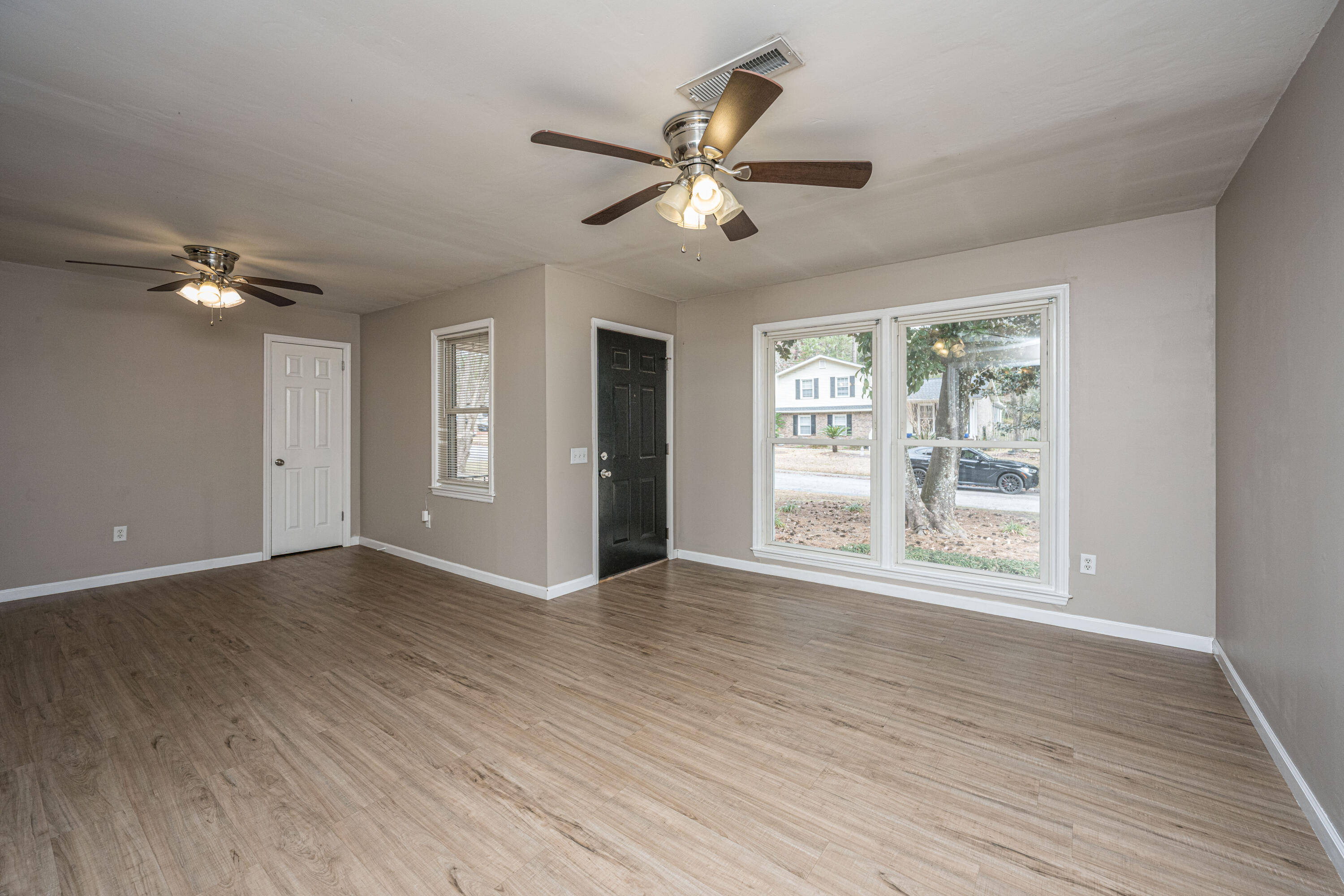 210 Jimbo Road Summerville, SC 29485 - Photo 9 of 57 210JimboRd010