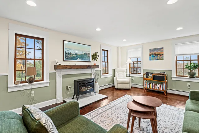 $385,000 | 443 Mann Hill Road, Holden, ME 04429