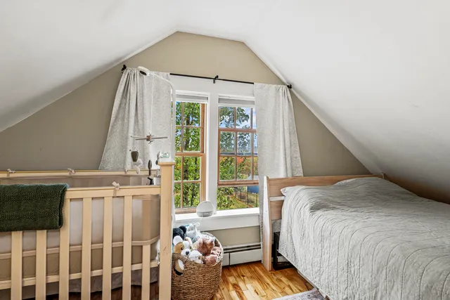 $385,000 | 443 Mann Hill Road, Holden, ME 04429