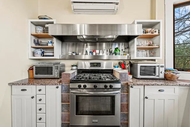 $385,000 | 443 Mann Hill Road, Holden, ME 04429