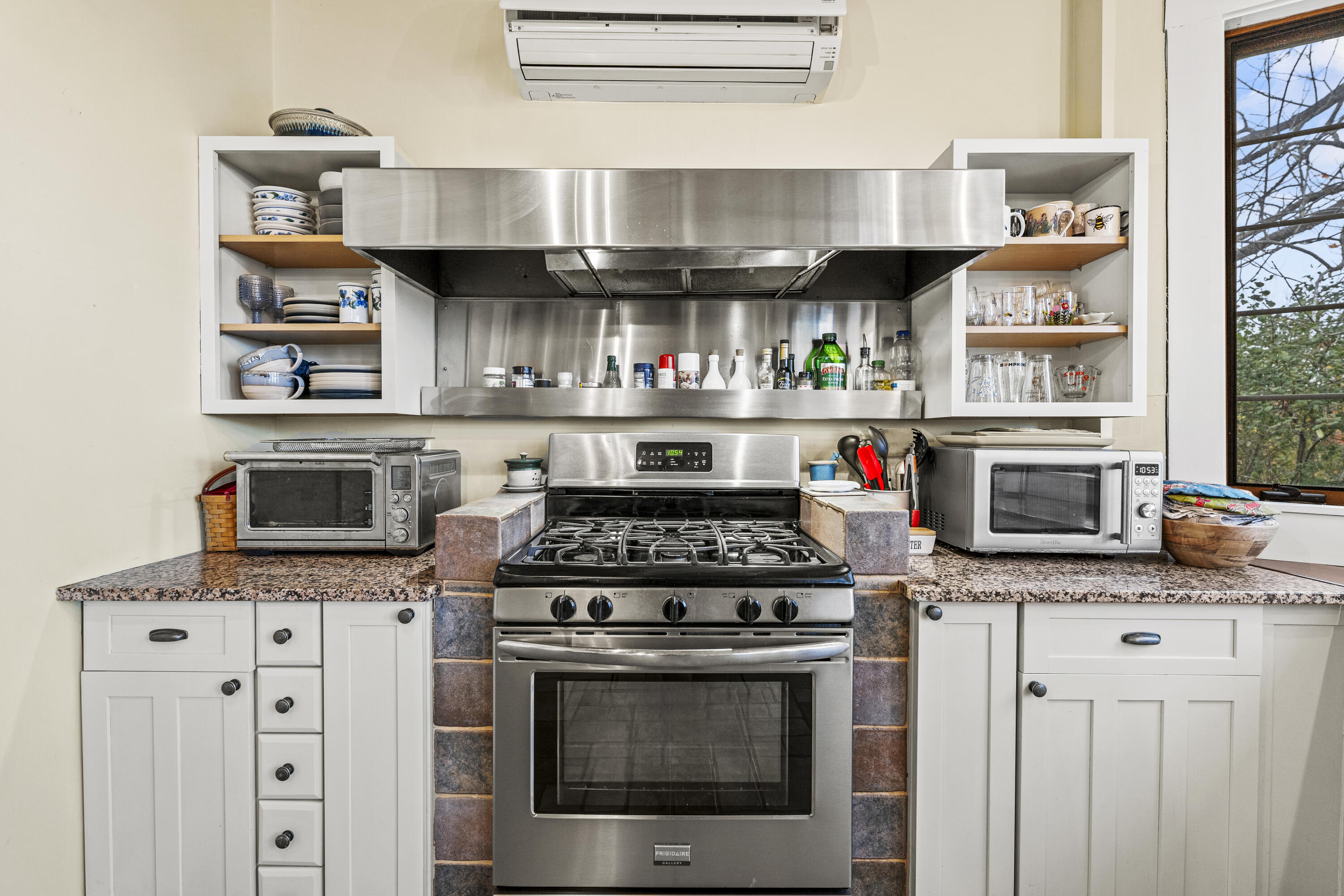 443 Mann Hill Road Holden, ME 04429 - Photo 10 of 56 DSC02548