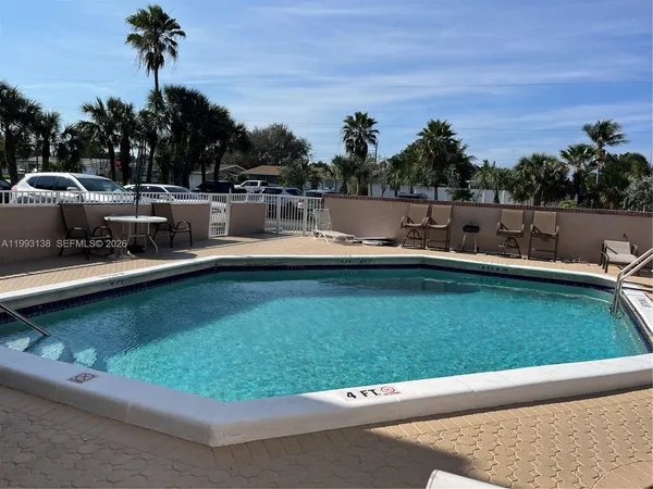 $1,650 | 1100 Southeast 4th Avenue, Unit 16, Deerfield Beach, FL 33441