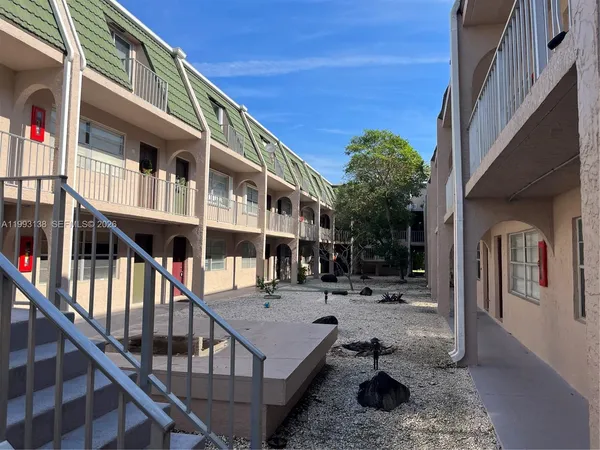 $1,650 | 1100 Southeast 4th Avenue, Unit 16, Deerfield Beach, FL 33441