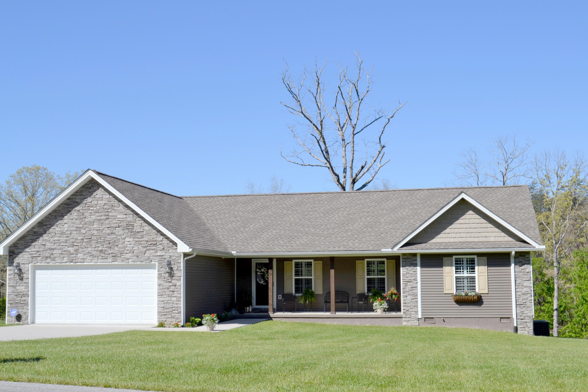 393 Deerfield Road Crossville, TN 38555 - Photo 1 of 34 Gallery Image 1