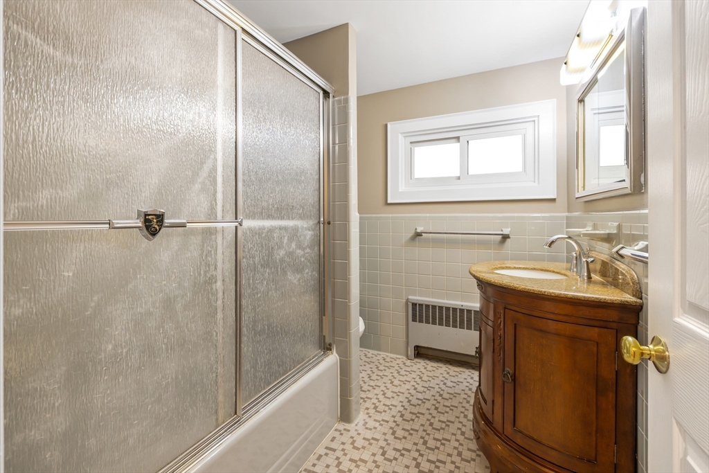 22 Bracebridge Road Newton, MA 02459 - Photo 27 of 39