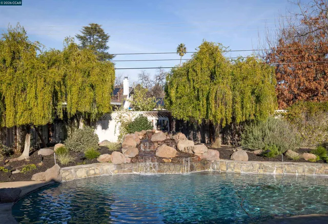 $1,395,000 | 902 Kane Circle, Walnut Creek, CA 94598